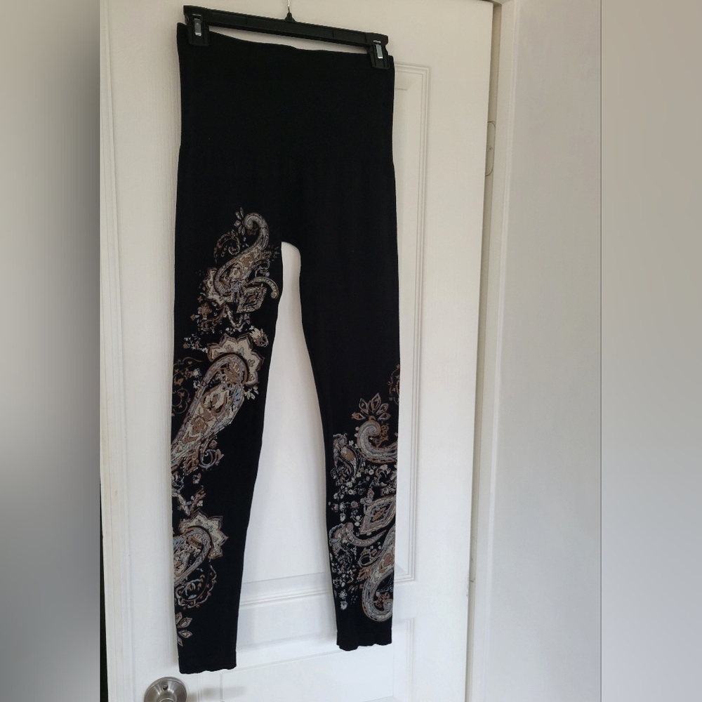 Patterned Leggings - Picture 4 of 7